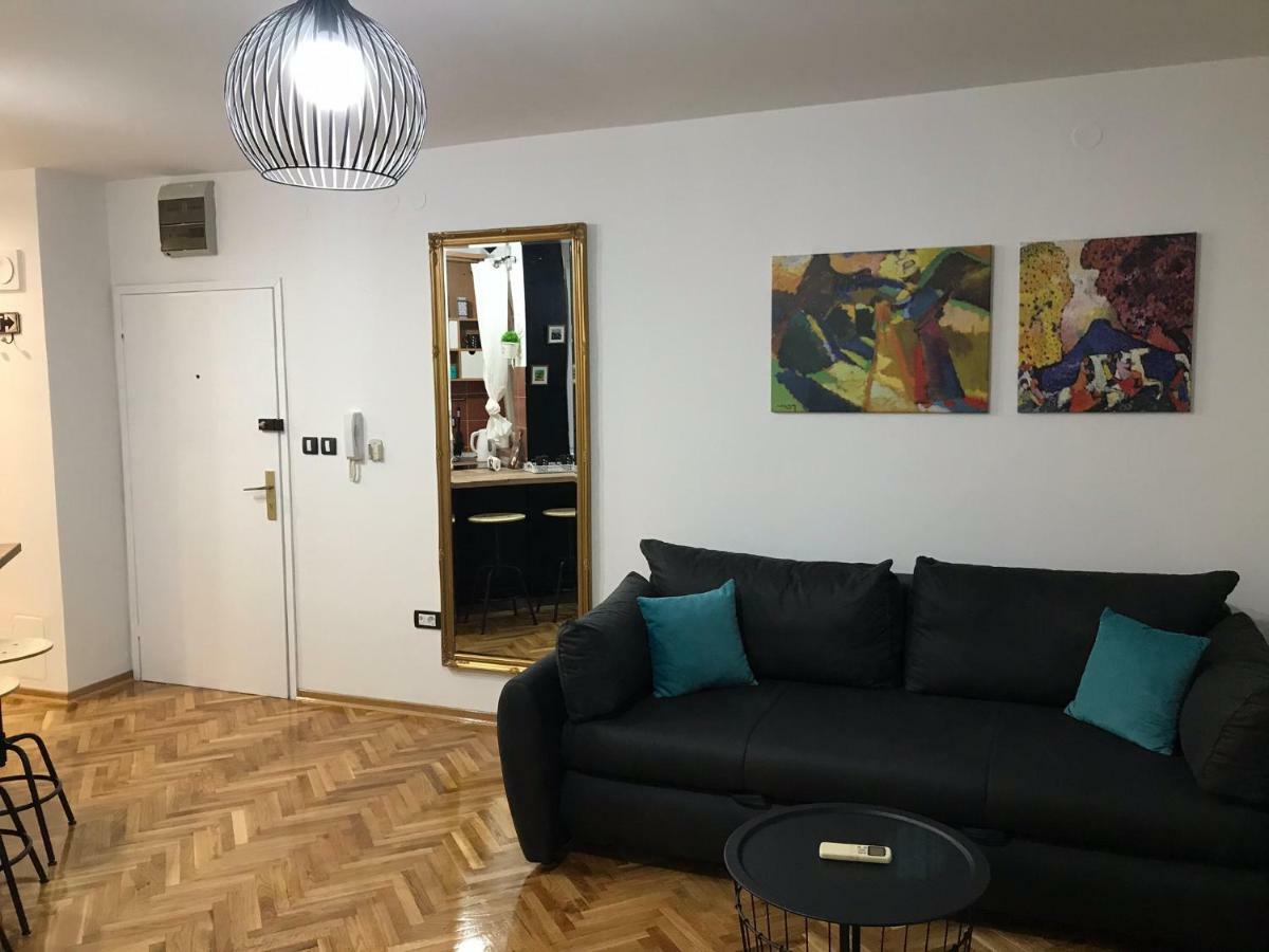 Apartment Sfera Новий Сад Екстер'єр фото