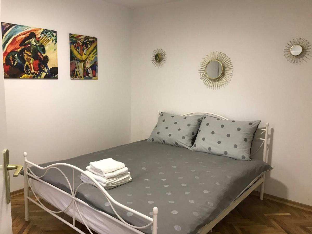 Apartment Sfera Новий Сад Екстер'єр фото